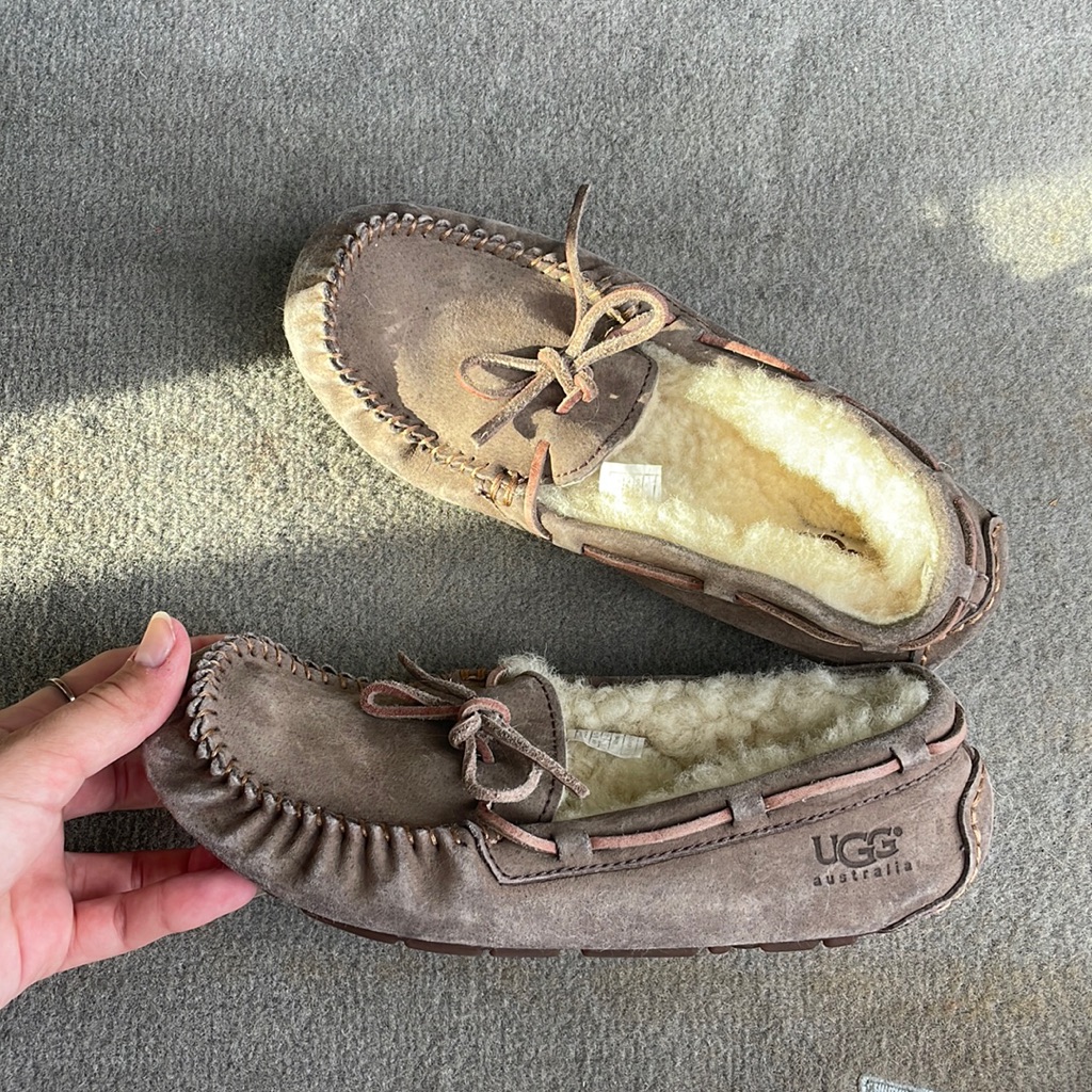 Womens Ugg Moccasins